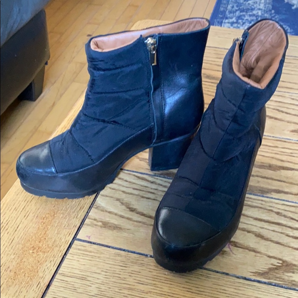 Ankle boots